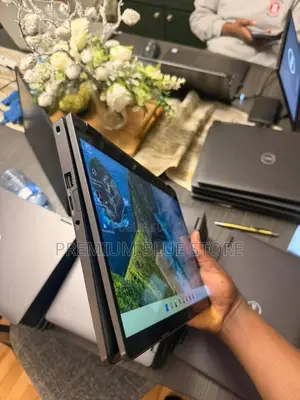 Nouveau Dell Latitude 5300 16GB Intel Core i5 SSD 256GB
