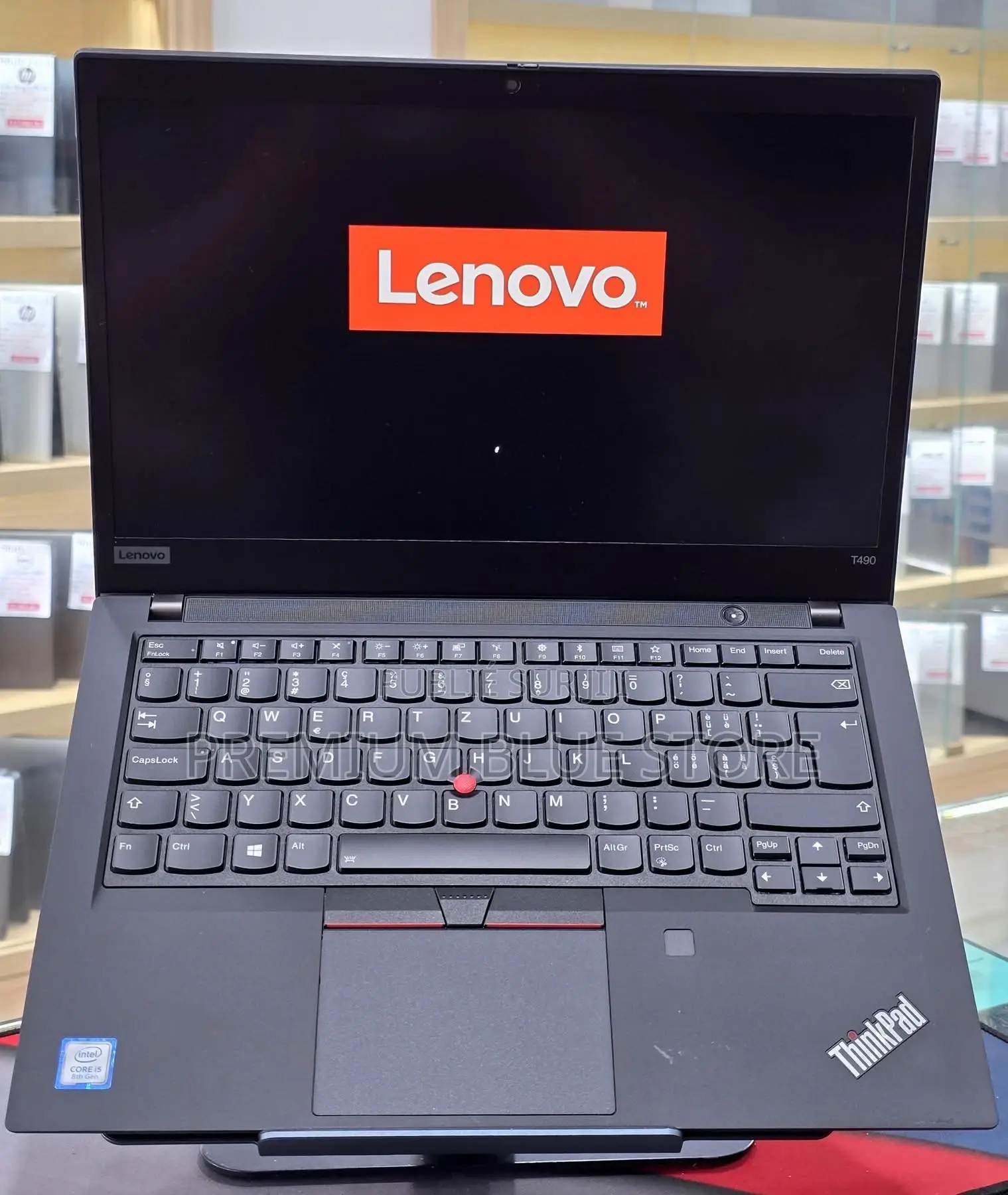 Nouveau Ordinateur portable Lenovo ThinkPad T490s 16GB Intel SSD 256GB