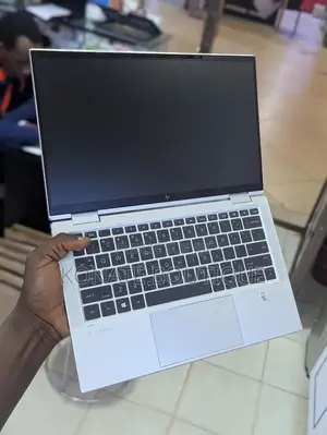 Nouveau Ordinateur de bureau HP EliteOne 1000 8GB Intel Core i5 SSD 1T