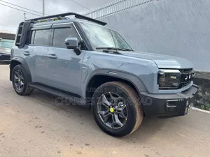Jetour T2 1.5 Hybrid AWD 2025 Blanc cassé