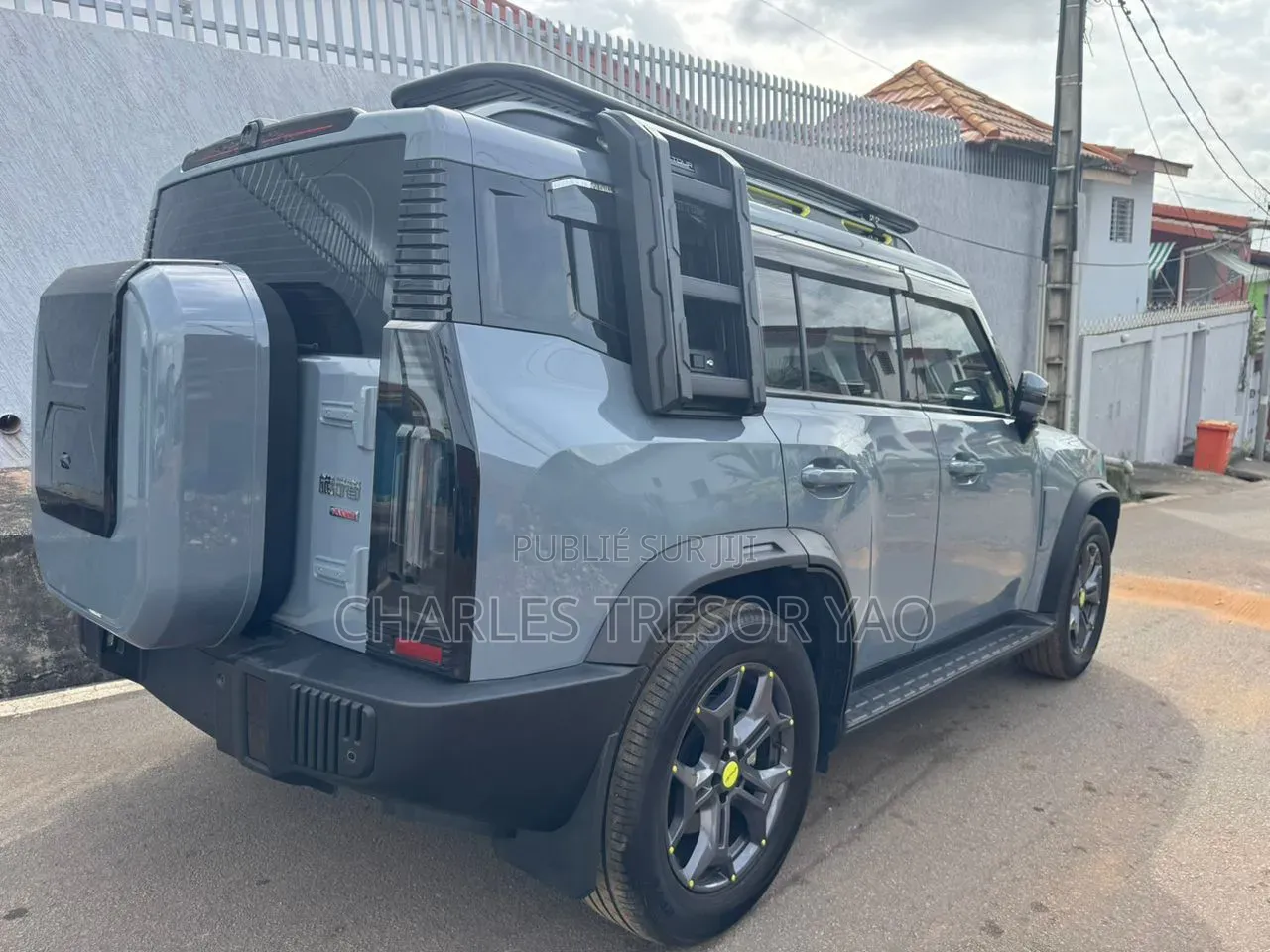 Jetour T2 1.5 Hybrid AWD 2025 Blanc cassé
