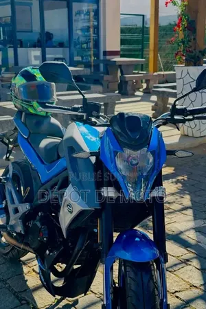 Nouveau CFMoto 300SS 2025 Bleu