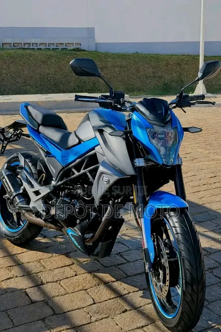 Nouveau CFMoto 300SS 2025 Bleu