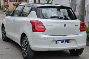 Suzuki Swift 2022 Blanc
