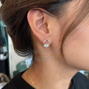 Boucle d'Oreille Minimaliste Doré