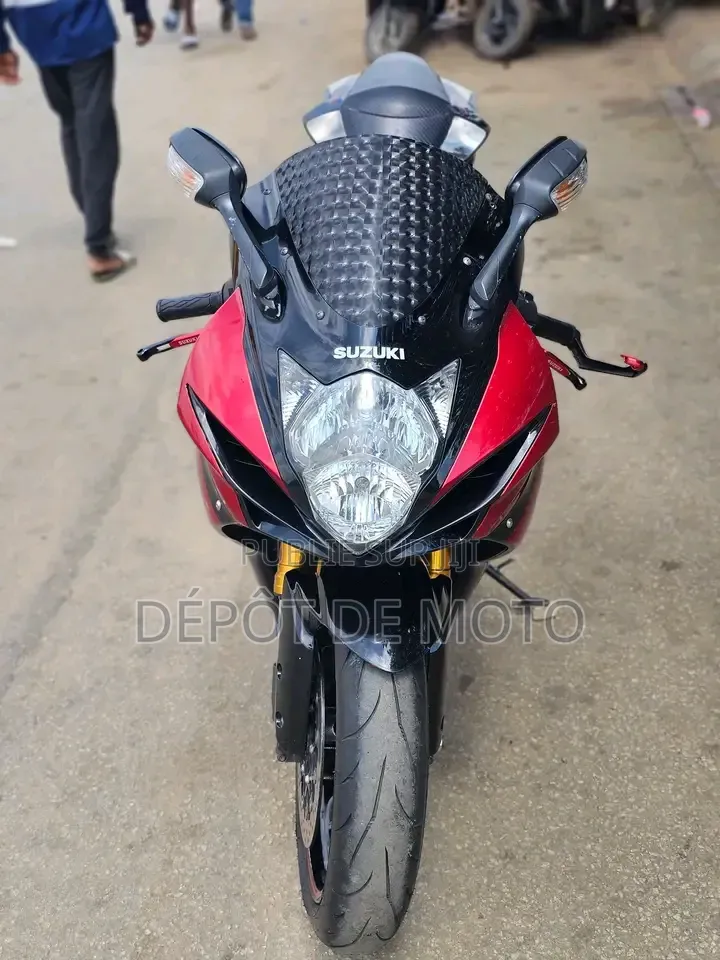 Nouveau Suzuki GSX-R 2022 Rouge