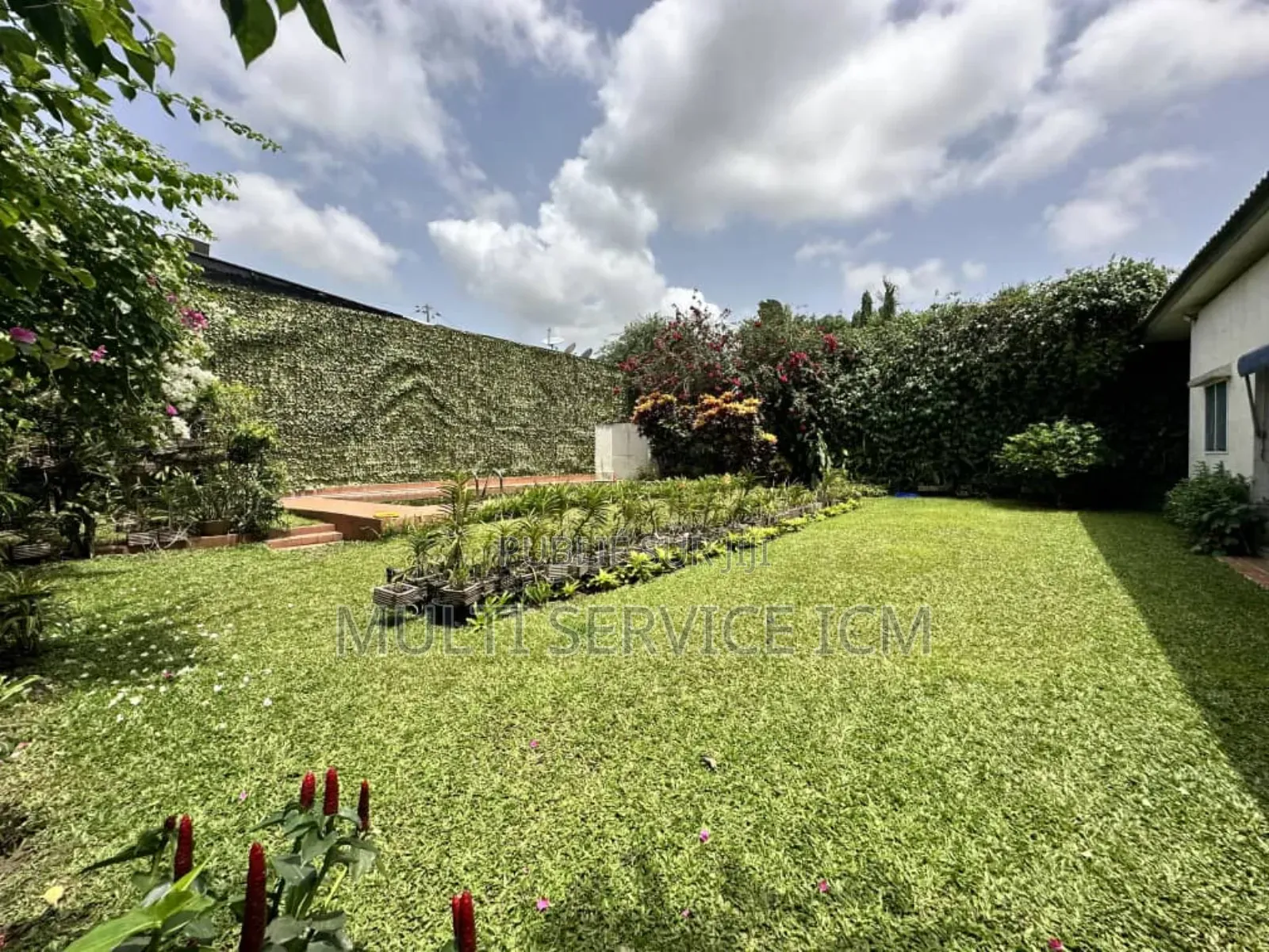 7chbre Villa dans Ismaël Coulibaly, Cocody à Vendre