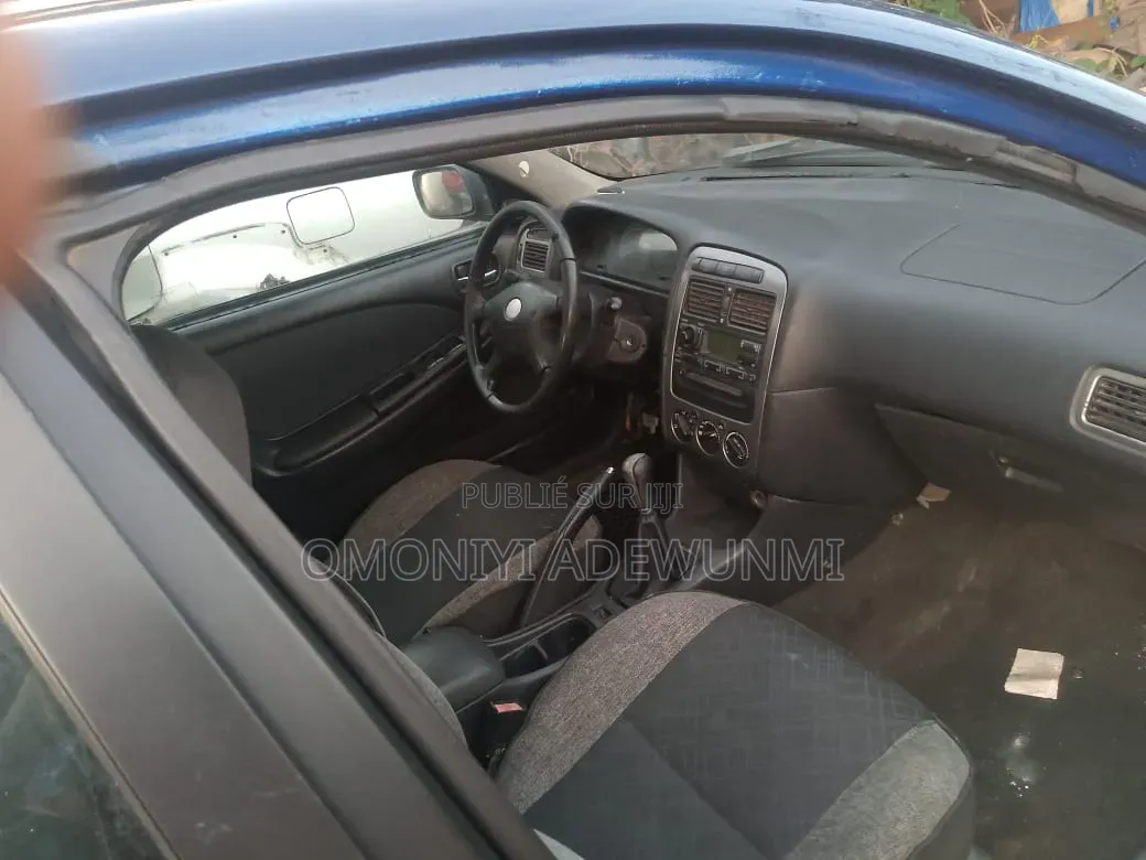 Toyota Corolla 2002 Bleu