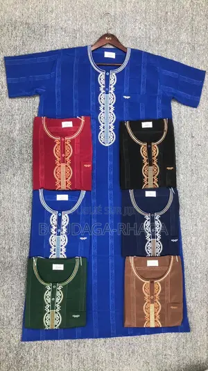 Boubou Élégance Simple Pour Tous Les Jours Et Les Grandes Occasions."