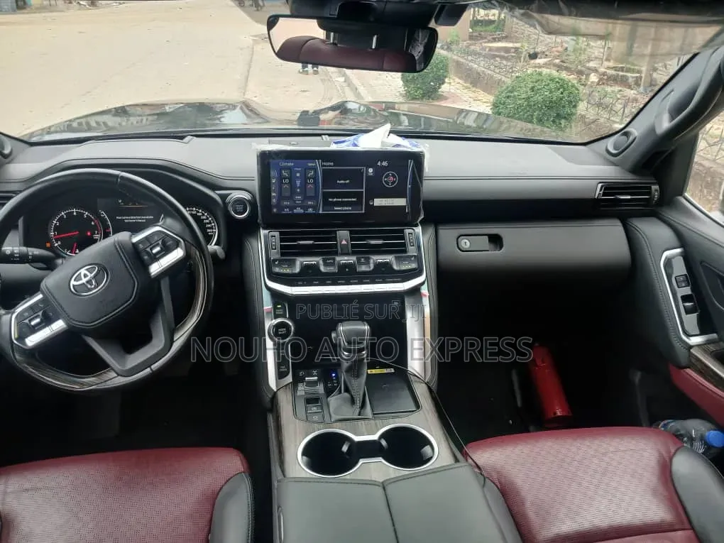 Toyota Land Cruiser Prado 2025 Noir