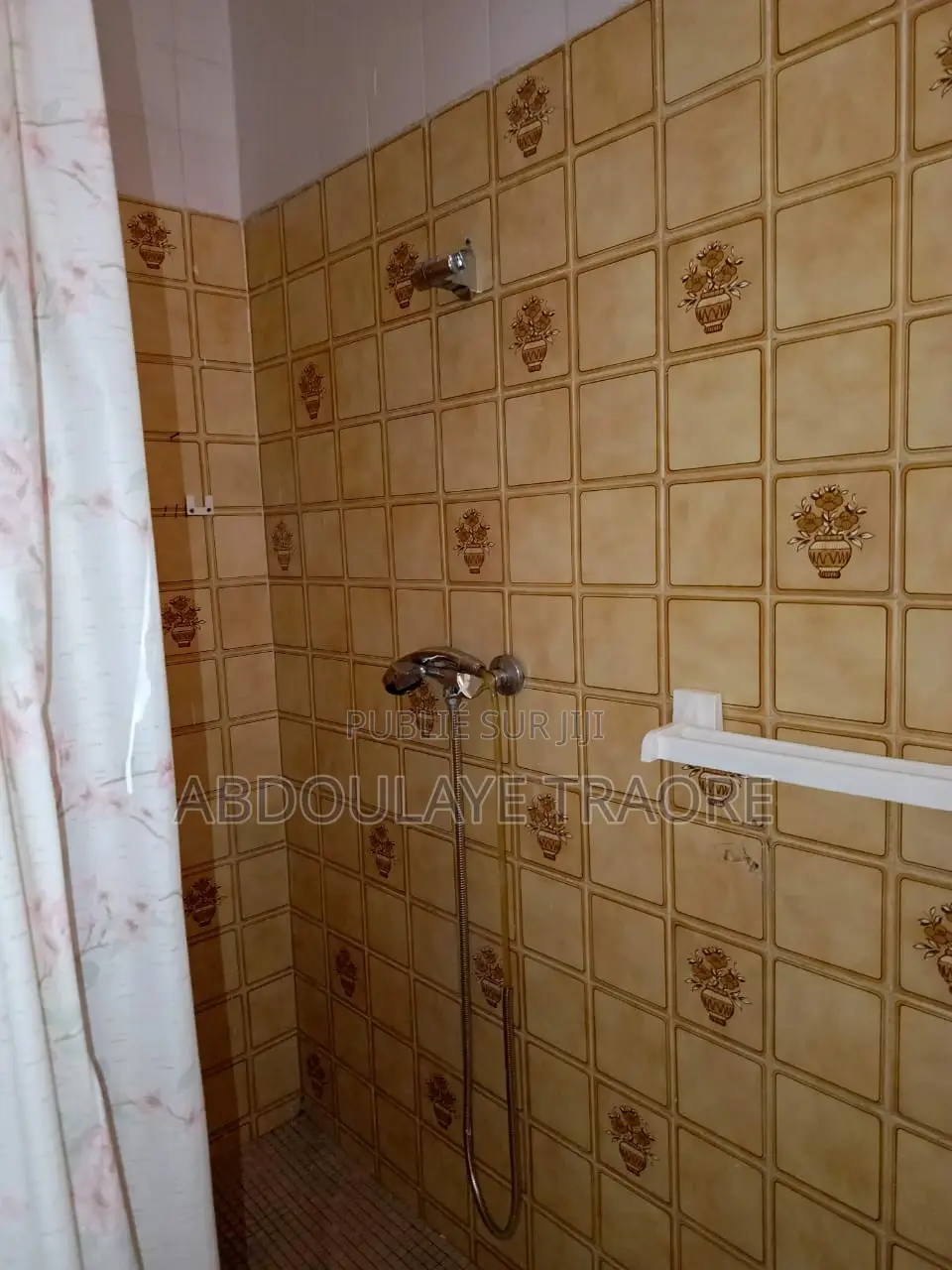 4chbre Appartement dans Cocody à Vendre