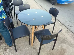 Table À Manger