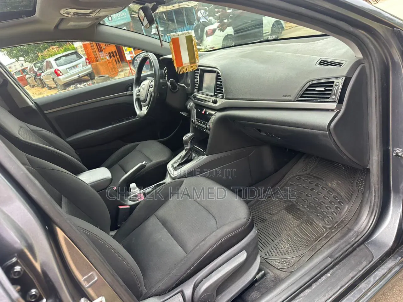 Hyundai Elantra 2017 Gris