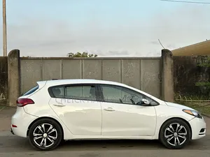 Kia Forte 2018 Blanc