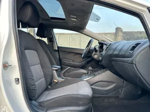 Kia Forte 2018 Blanc