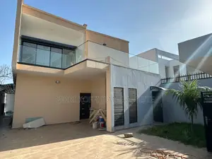 4chbre Duplex dans Jean Baptiste, Cocody à Louer