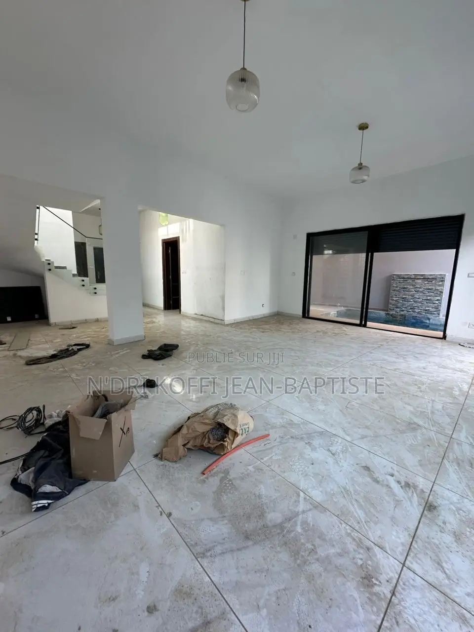 4chbre Duplex dans Jean Baptiste, Cocody à Louer