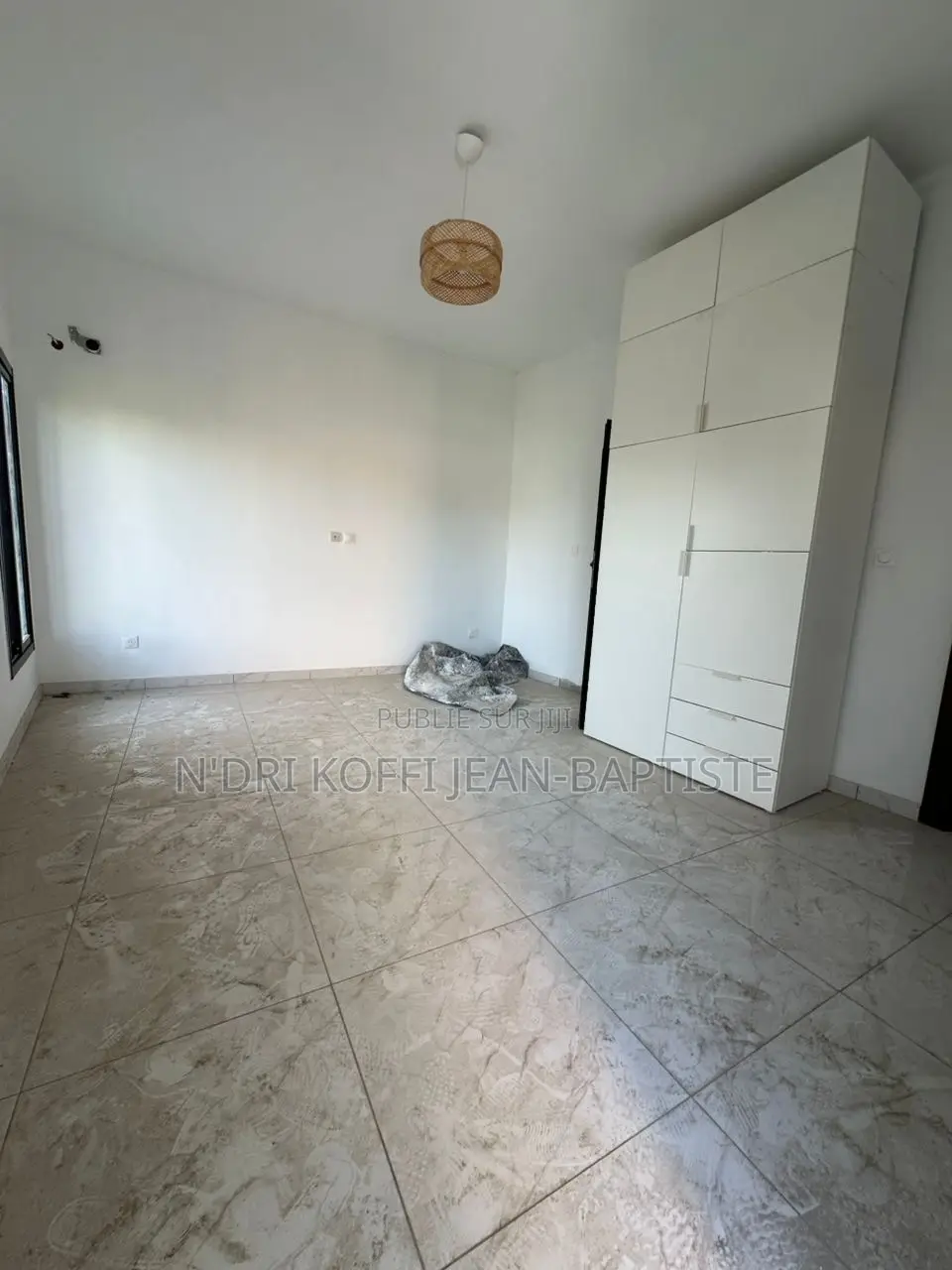 4chbre Duplex dans Jean Baptiste, Cocody à Louer