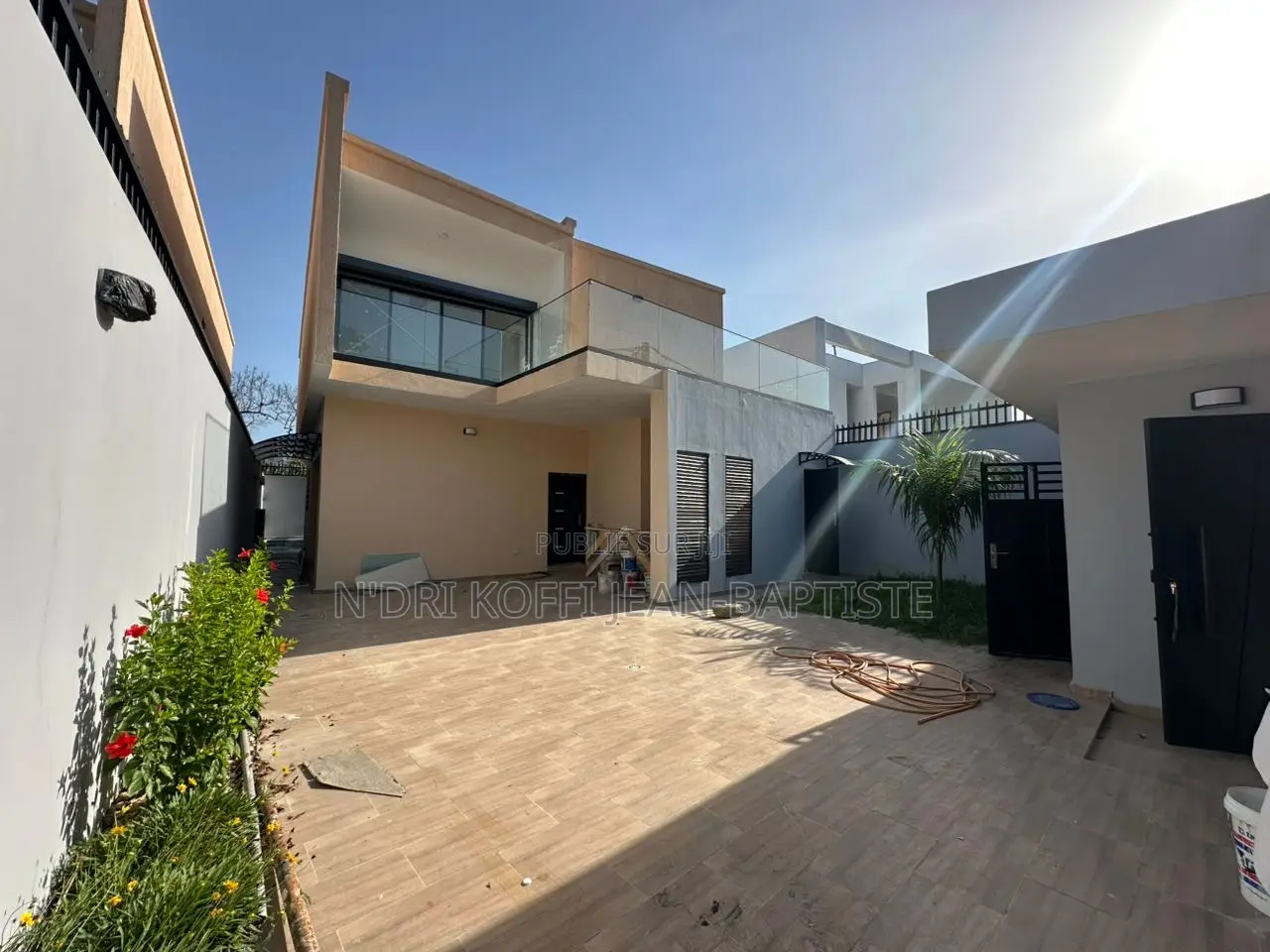 4chbre Duplex dans Jean Baptiste, Cocody à Louer