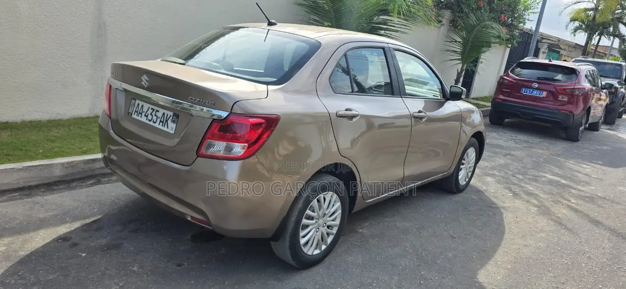 Suzuki Dzire 2023 Marron