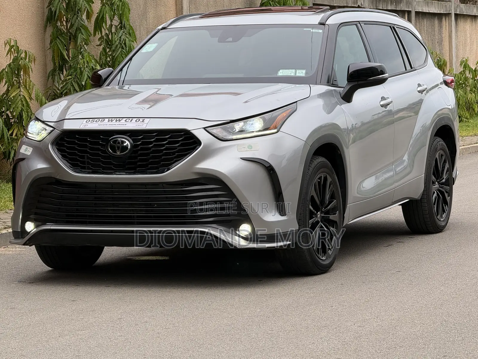Toyota Highlander Limited AWD 2023 Gris