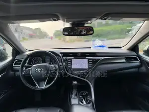 Toyota Camry 2018 Noir