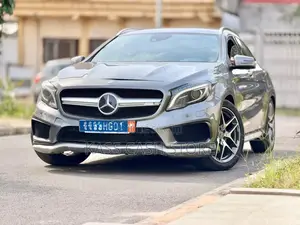 Mercedes-Benz CLA-Class 2016 Gris