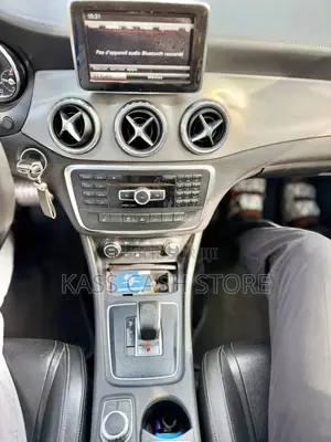 Mercedes-Benz CLA-Class 2016 Gris