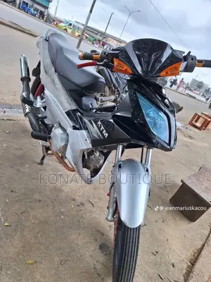 Nouveau KTM Duke 125 2021 Blanc