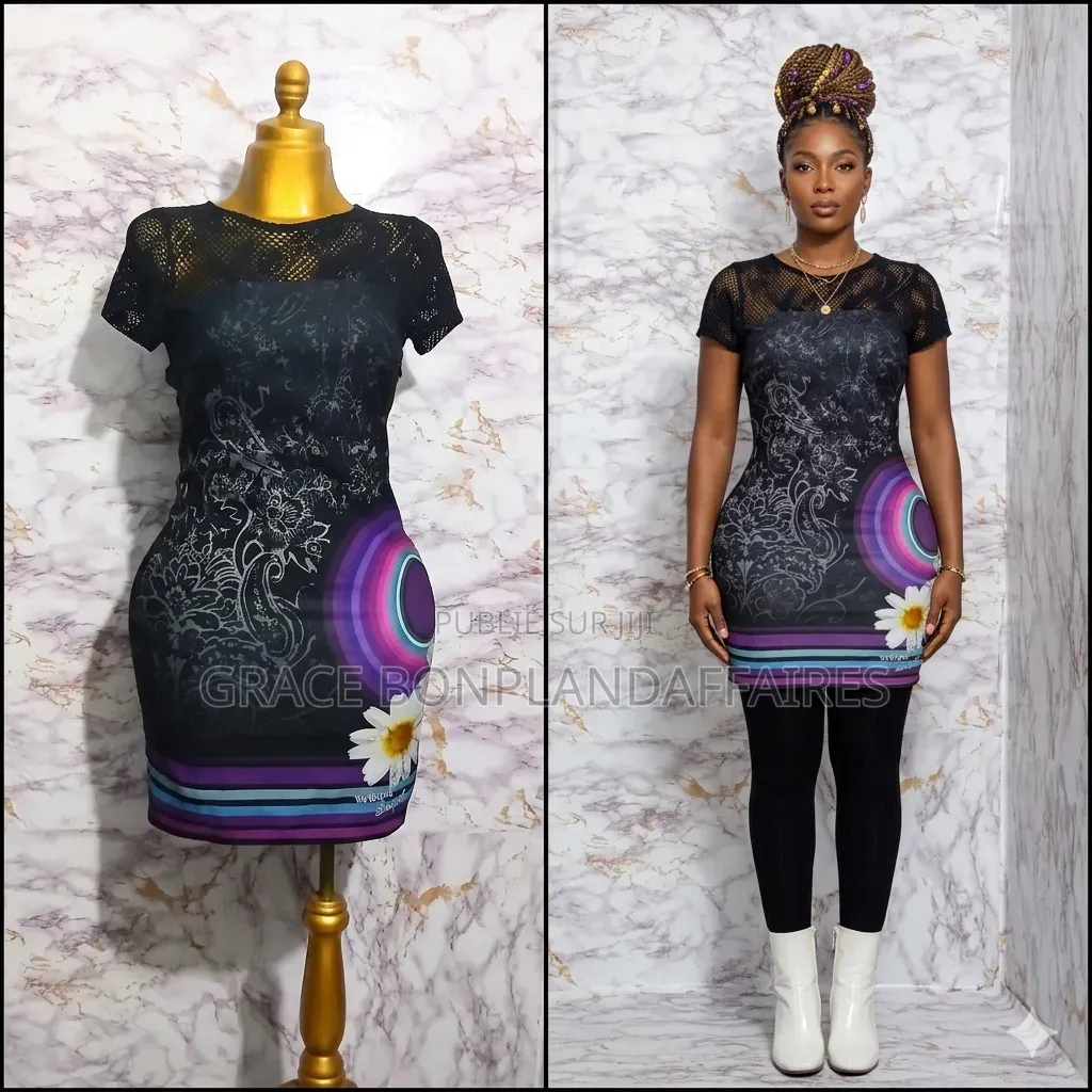 Haut Noire Avec Motif Floral. Solde : 1500fcfa