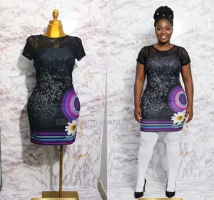 Haut Noire Avec Motif Floral. Solde : 1500fcfa