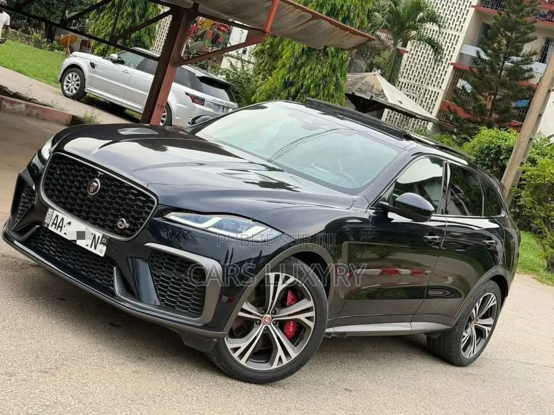 Jaguar F-Pace SVR AWD 2023 Noir