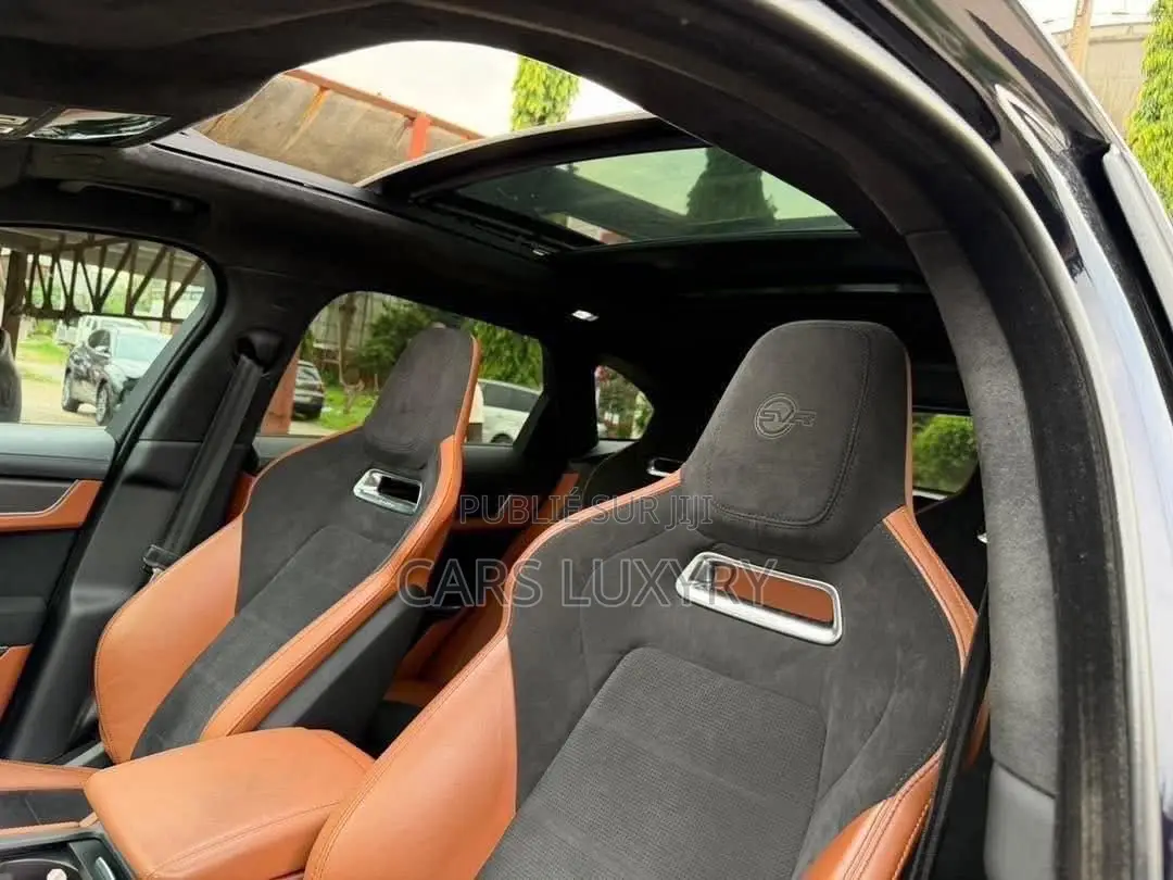 Jaguar F-Pace SVR AWD 2023 Noir