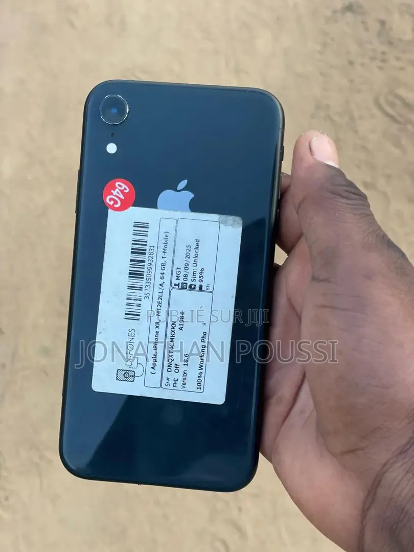 Nouveau Apple iPhone XR 64 GB Noir