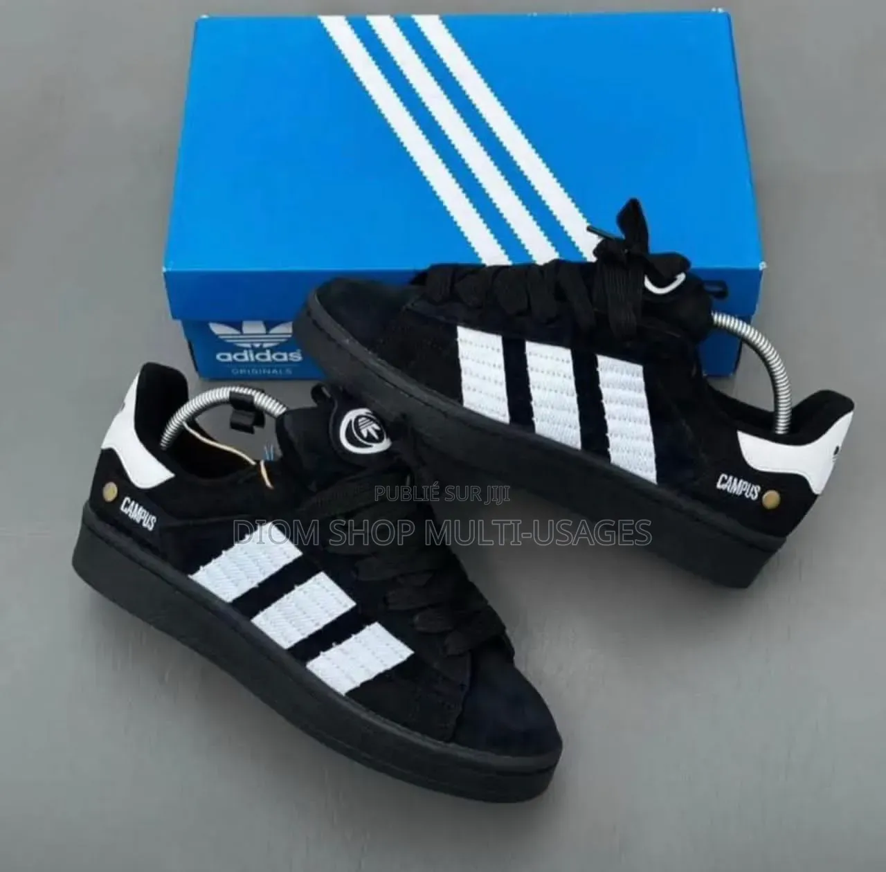 Paires De Baskets Adidas Campus Original