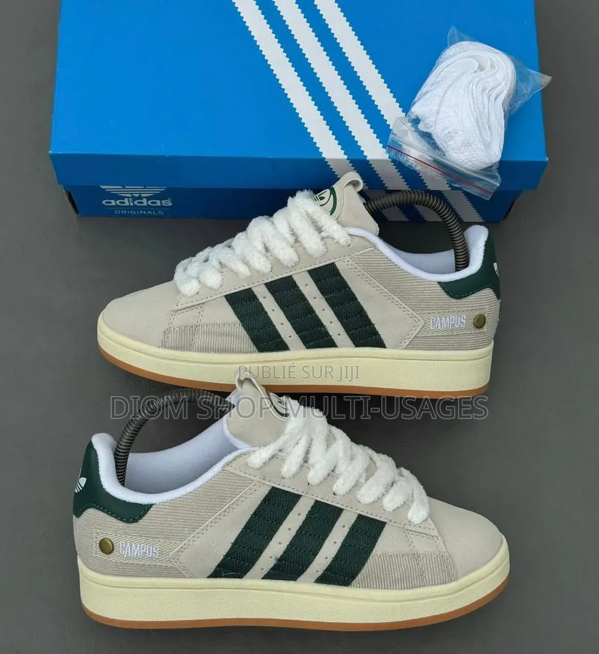 Paires De Baskets Adidas Campus Original