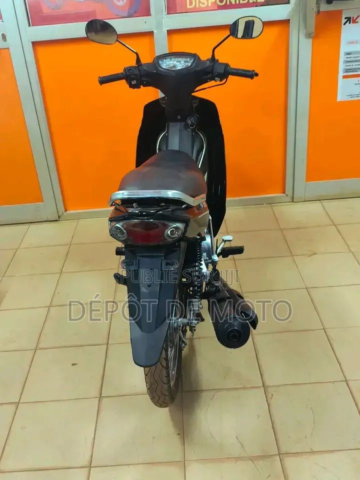 Nouveau Yamaha Autre 2025 Gris