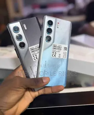 Nouveau Tecno Camon 40 256 GB Noir
