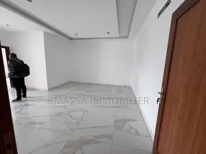 2chbre Appartement dans Massa Immobilier, Marcory à Vendre