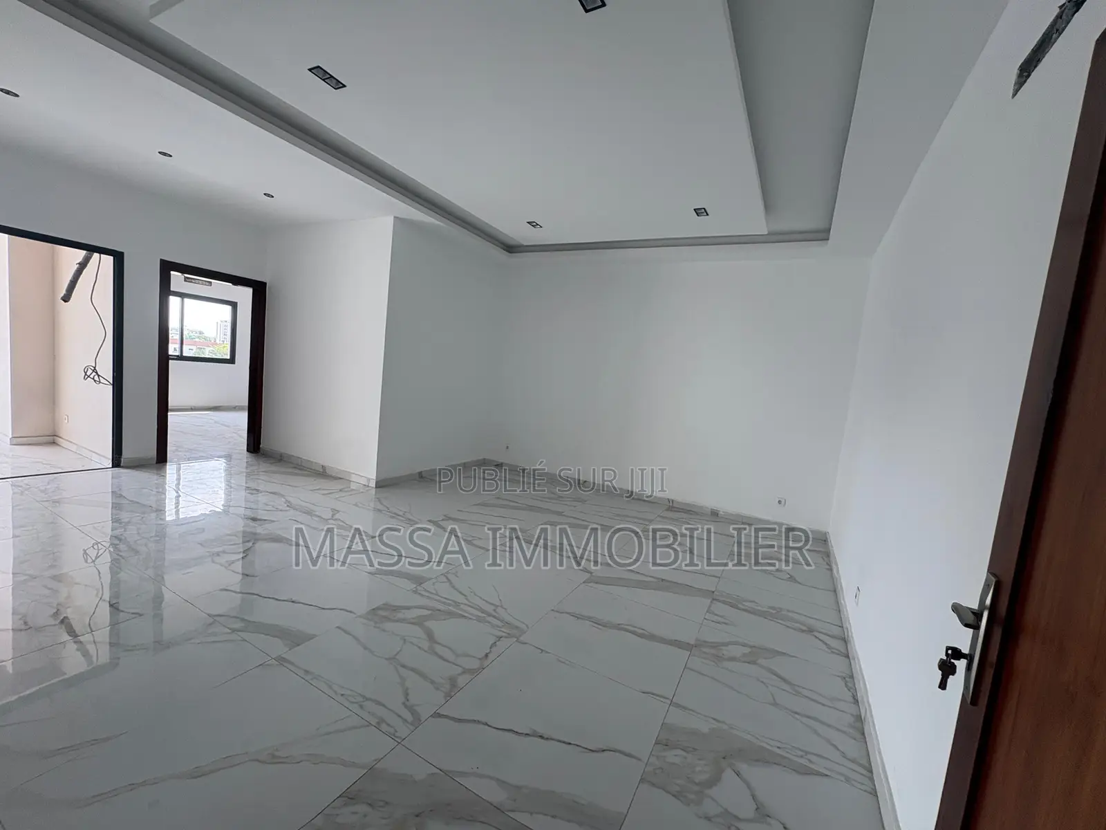 2chbre Appartement dans Massa Immobilier, Marcory à Vendre