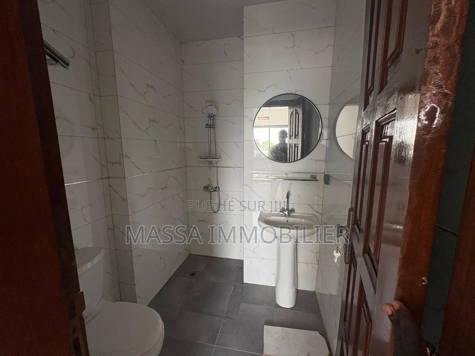 2chbre Appartement dans Massa Immobilier, Marcory à Vendre