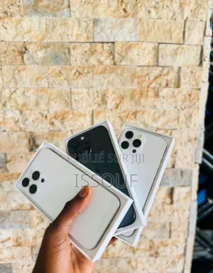Nouveau Apple iPhone 15 Pro Max 512 GB Autre
