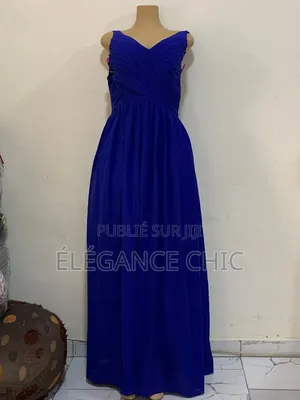Belle Robe Disponible