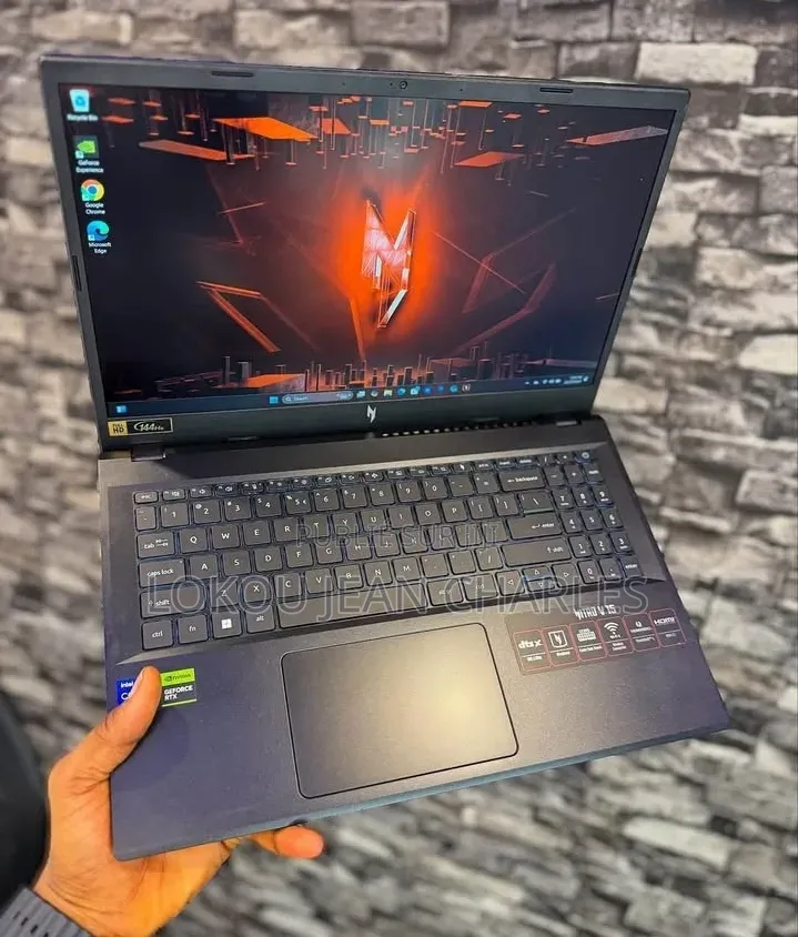 Nouveau Ordinateur portable Acer Nitro 17 32GB Intel Core i7 HDD+SSD 2T