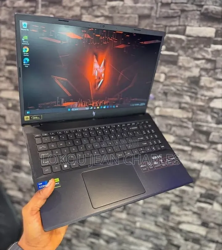 Nouveau Ordinateur portable Acer Nitro 17 32GB Intel Core i7 HDD+SSD 2T