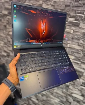 Nouveau Ordinateur portable Acer Nitro 17 32GB Intel Core i7 HDD+SSD 2T