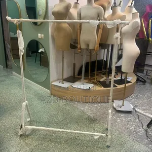 Présentoir Luxe Pour Vos Boutiques