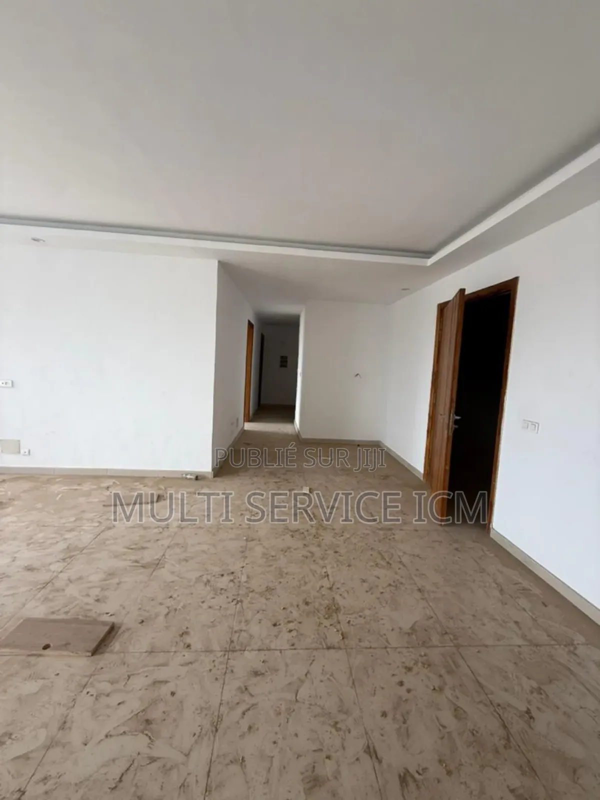 3chbre Appartement dans Ismaël Coulibaly, Cocody à Vendre