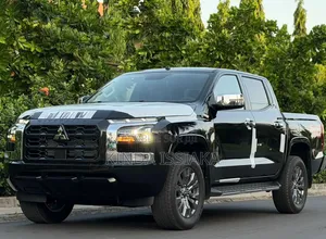 Nouveau Mitsubishi L200 2025 Gris