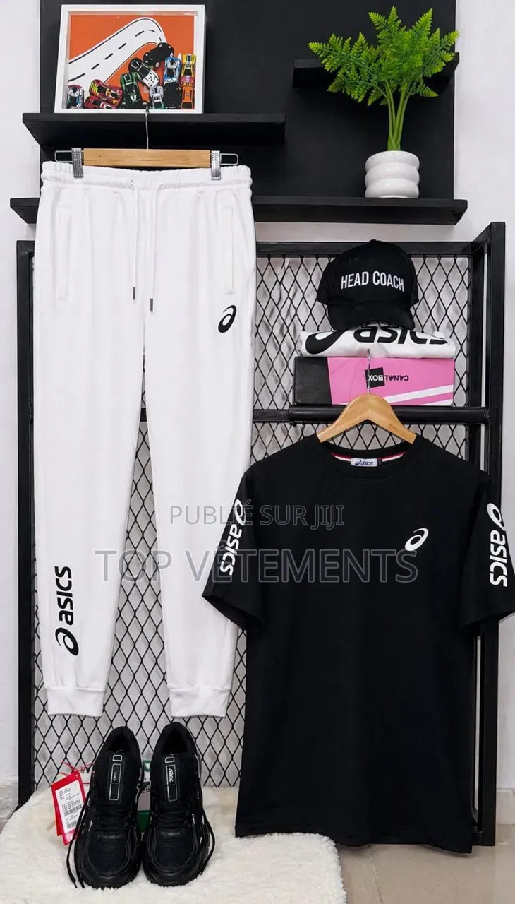 Nouvelle Collection De Complet Habit Pantalon Simple En Stock Limité